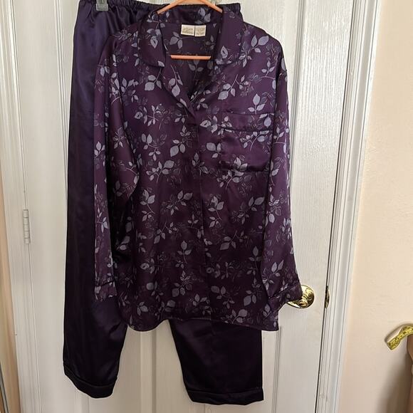Gillian & O’Mally Womens size L Two Piece Pajama Set 100% polyester. Soft - Picture 14 of 14